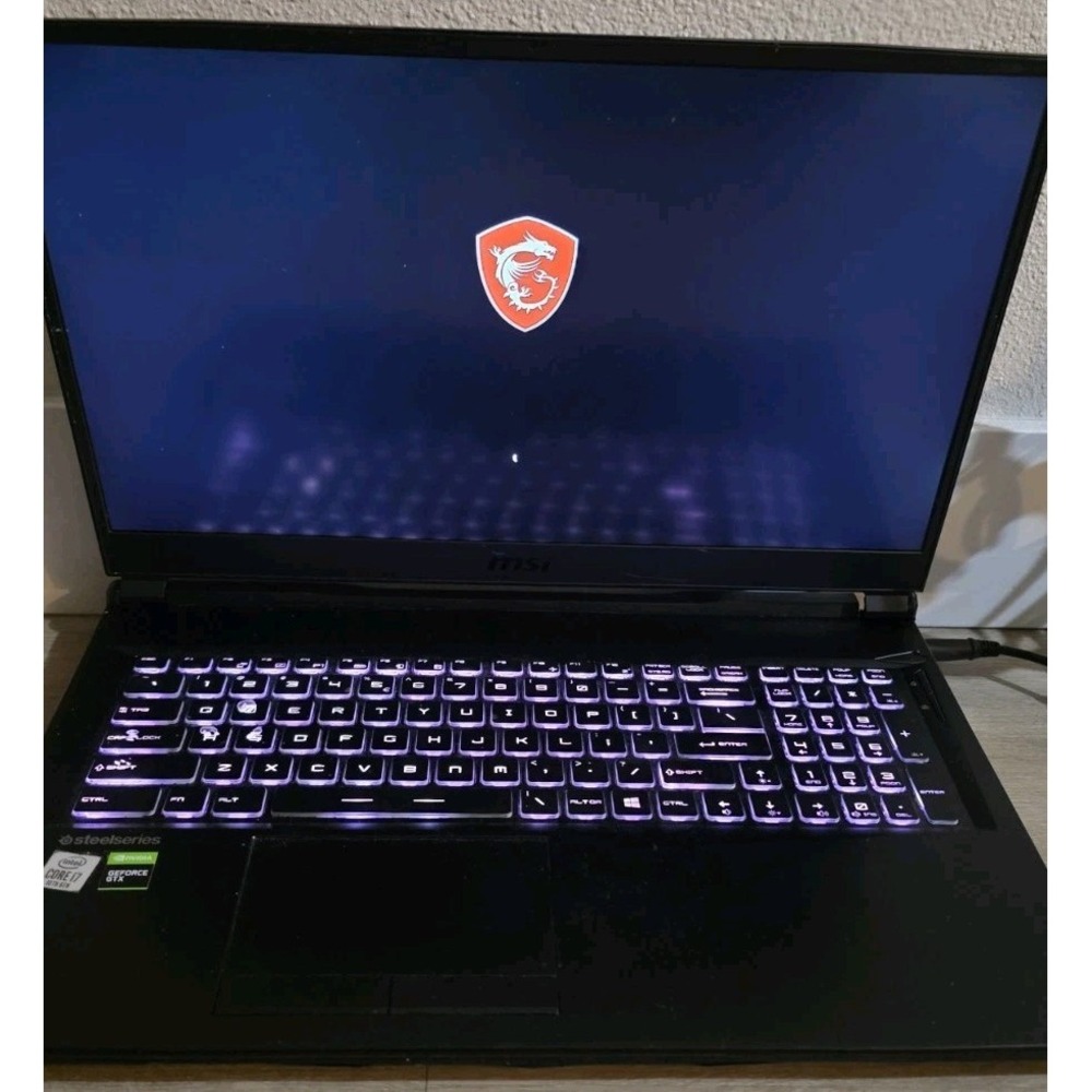 MSI GL75 Leopard 10SDK-408 17" Gaming laptop i7-10 gen No Charger